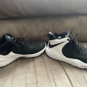 Nike Zoom Rev II Size US 8.5 Basketball Shoes
